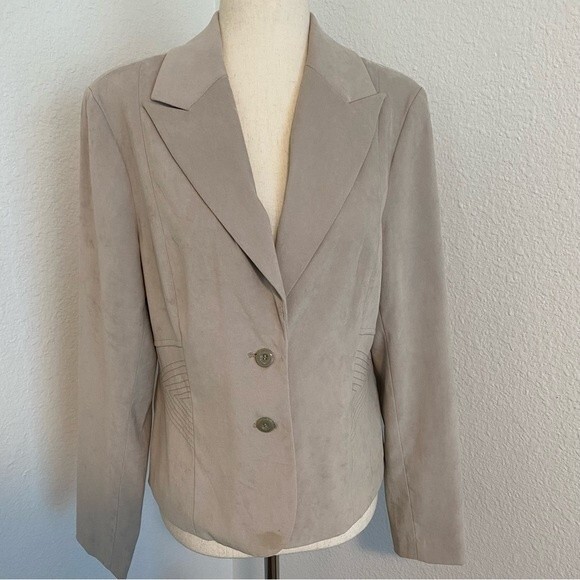 Cato Cream Tan Blazer Jacket Unique Waist & Back Detail Suede Soft Feel Size 12 - Picture 1 of 10